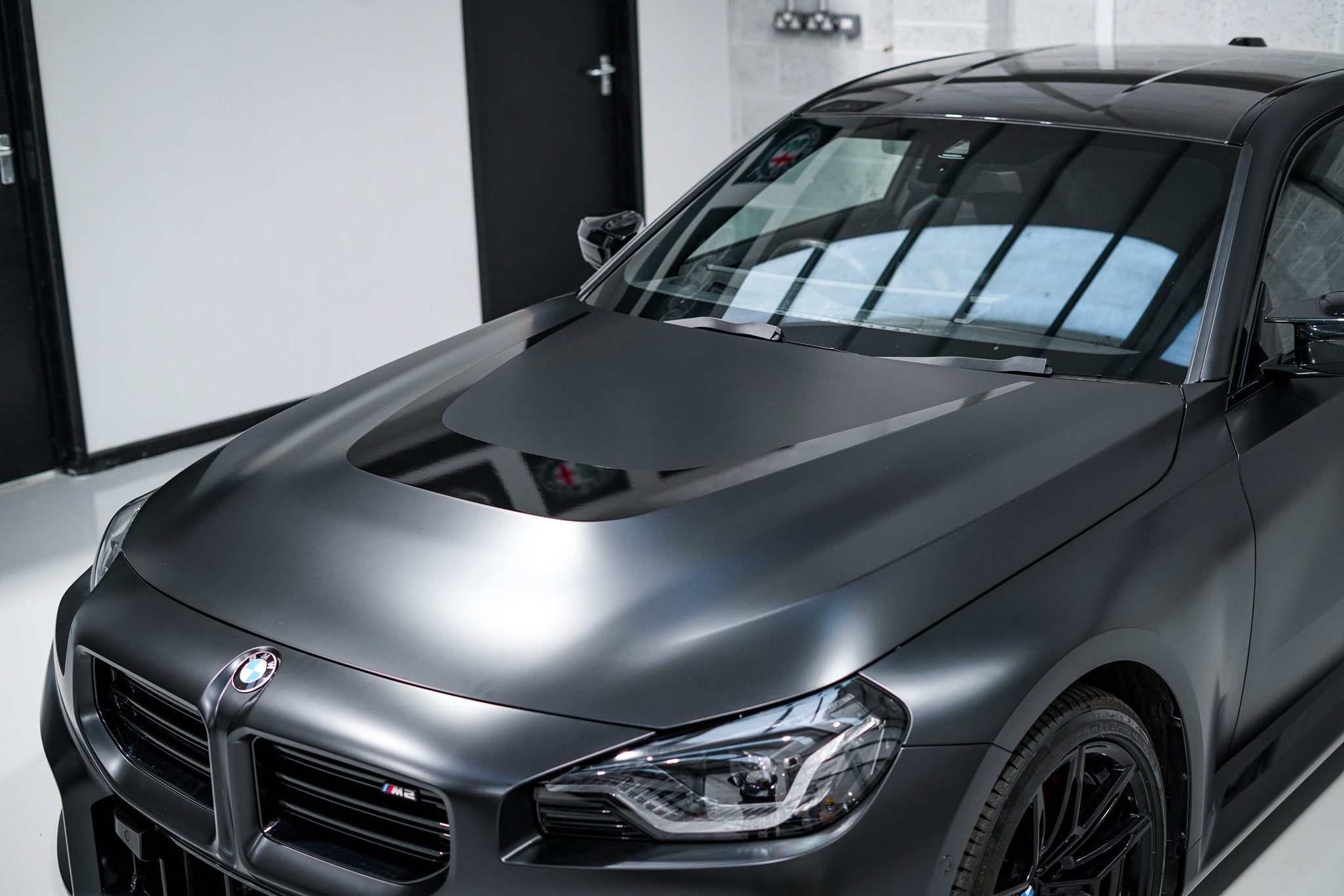 BMW M2 G87 M-Performance Style Bonnet Outline Decal