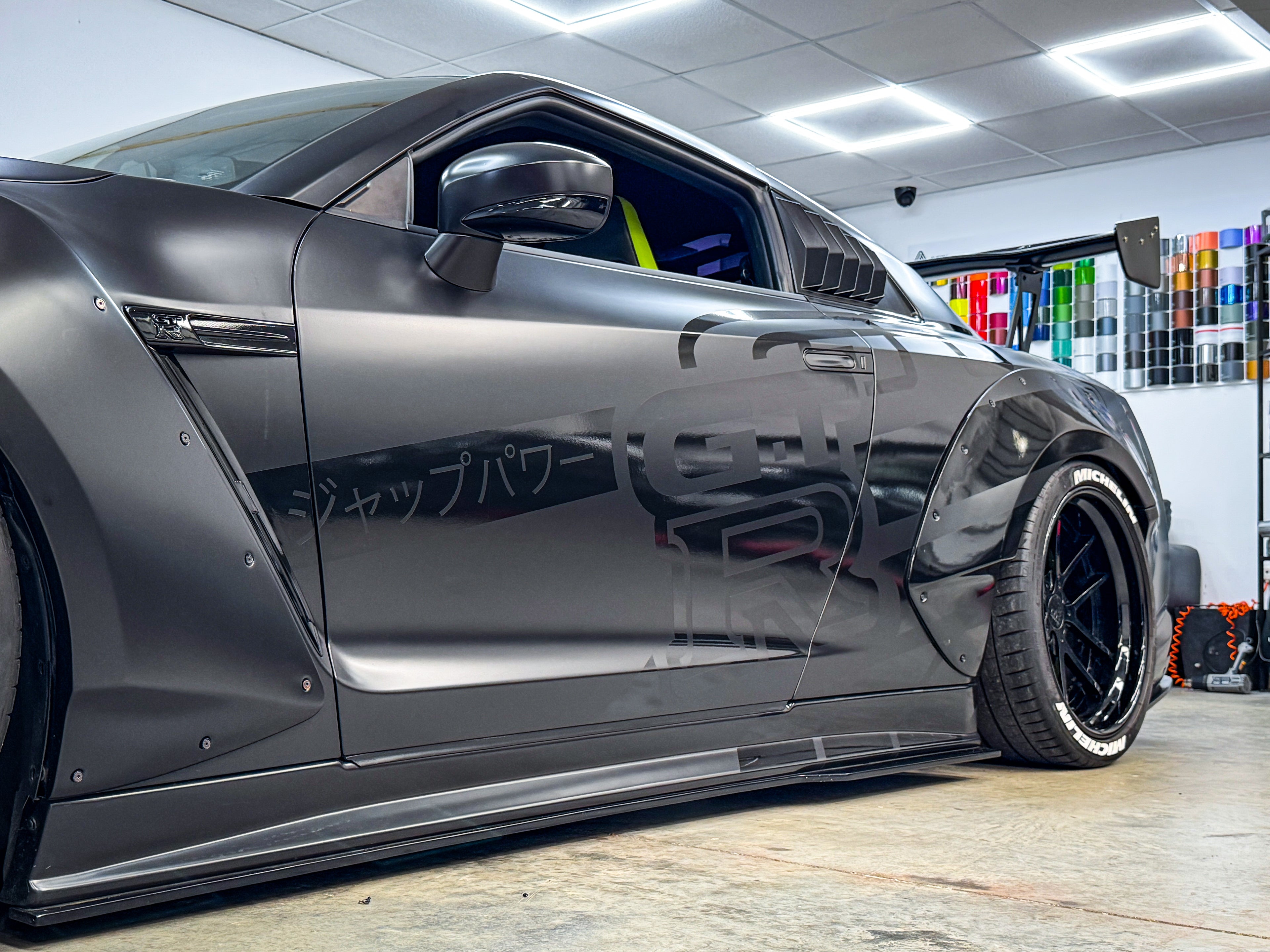 Nissan GTR Side Graphics